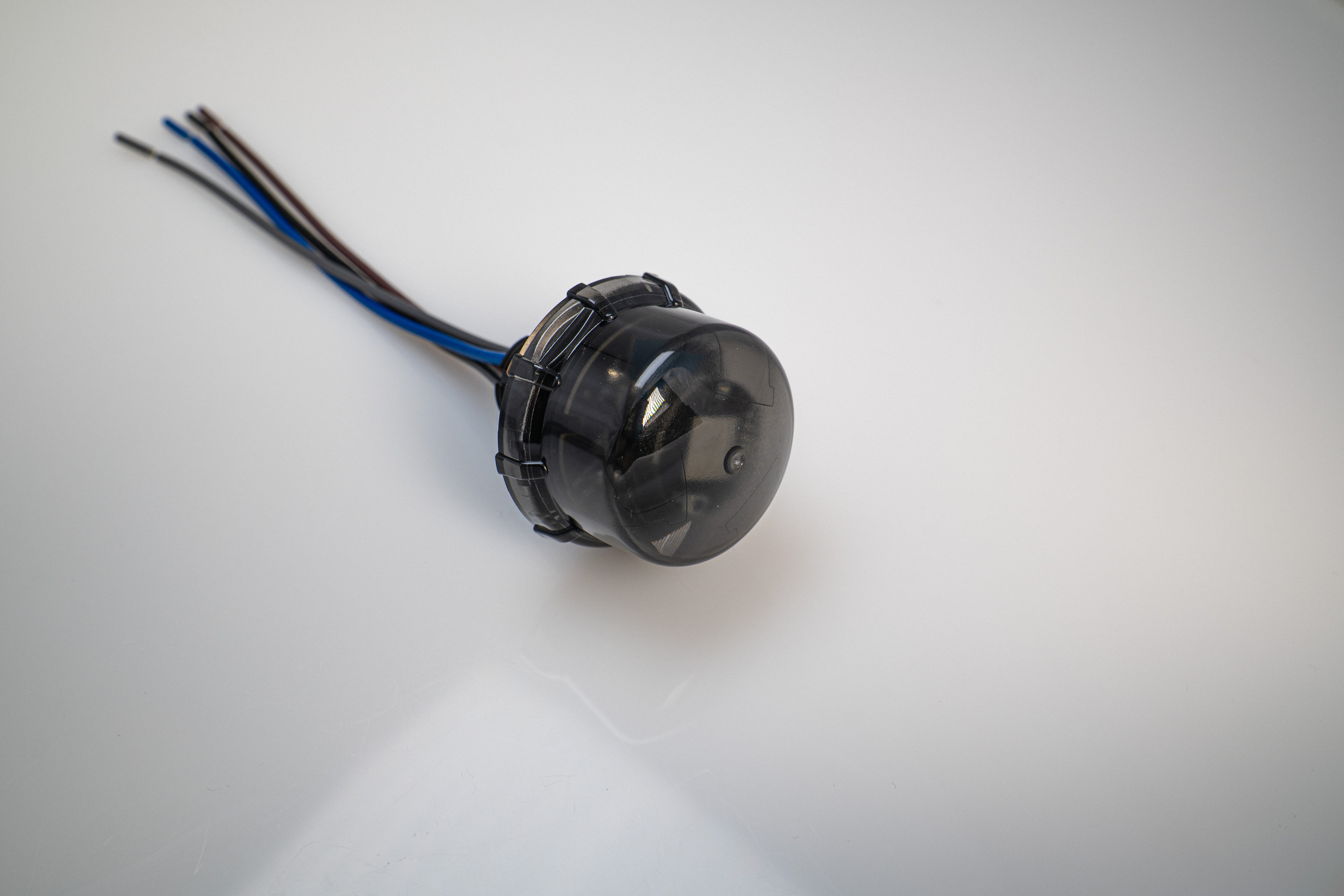 Microwave outdoor motion sensor IP67